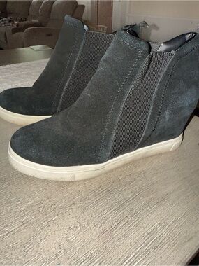 Steve Madden Black Suede Hidden Wedge Chelsea Sneaker